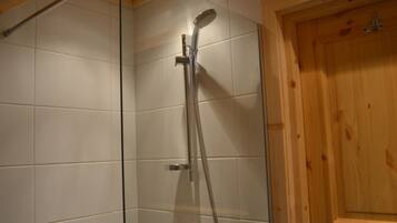 Chalet | Bathroom | Shower