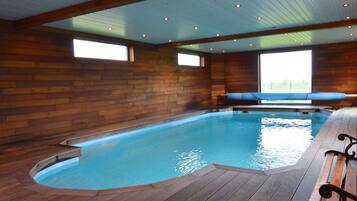 Villa | Pool | Indoor pool, outdoor pool
