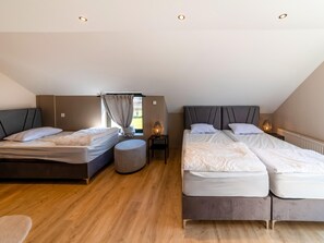 Villa | 7 bedrooms, individually furnished, bed sheets - Luxury Villa in Sourbrodt (Waimes)