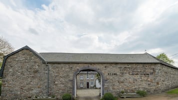 House | Exterior