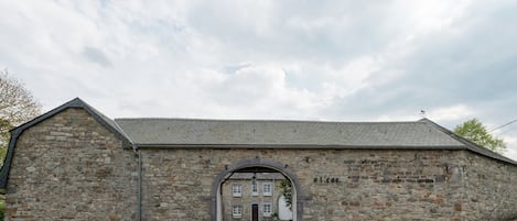 House | Exterior
