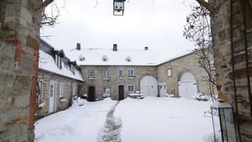 House | Exterior