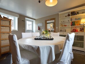 House | Dining