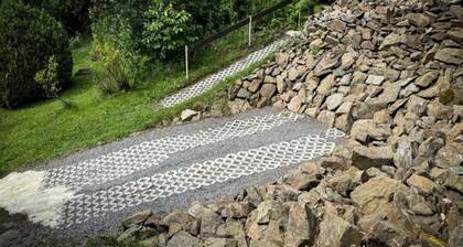 Comfy Holiday Home near Forest in Medenec