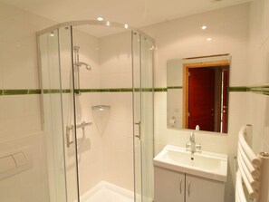 Villa | Bathroom