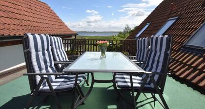 Quaint Apartment in Insel Poel near Beach