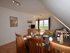 Apartment | Dining - Quaint Apartment in Insel Poel near Beach (Insel Poel)