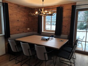 Dining - Bright Holiday Home in Donnersbachwald Styria With Sauna (Irdning-Donnersbachtal)