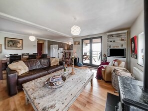 Apartment | Living room - Green Hillside Apartment-petit Wilogne (Houffalize)