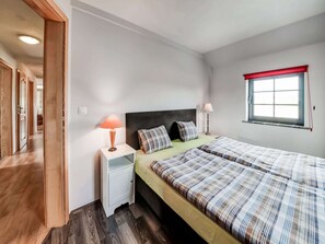 Apartment | 3 bedrooms, individually furnished