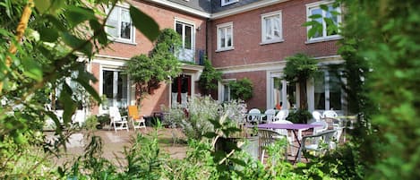 House | Exterior