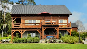 Chalet | Exterior