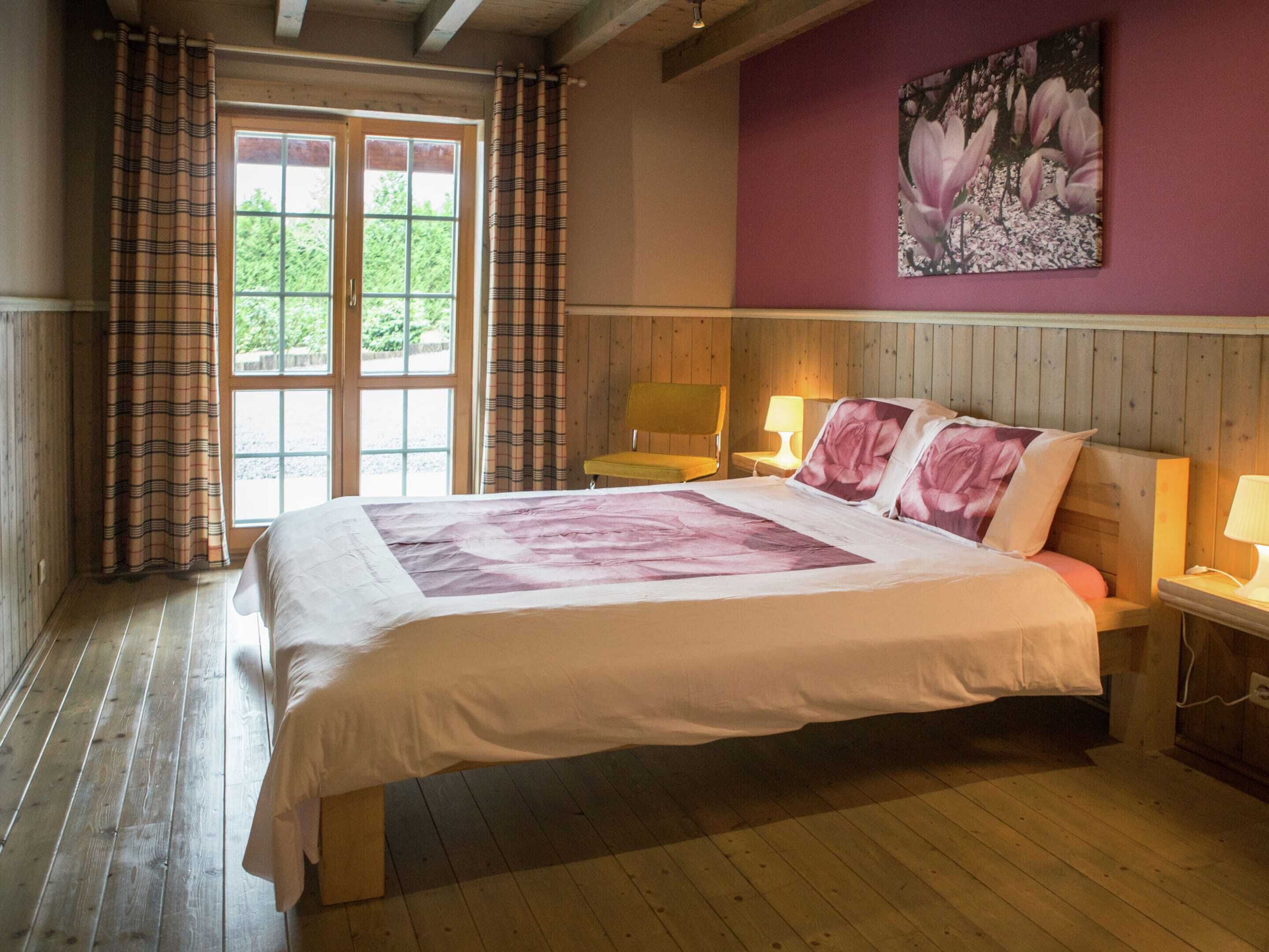 4 bedrooms, individually furnished, bed sheets