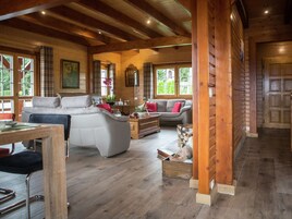 Chalet | Living area