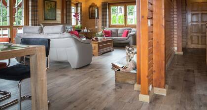 Affluent Chalet in Septon with Whirlpool, Sauna, Hot Tub