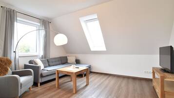 Apartment | Living area | TV