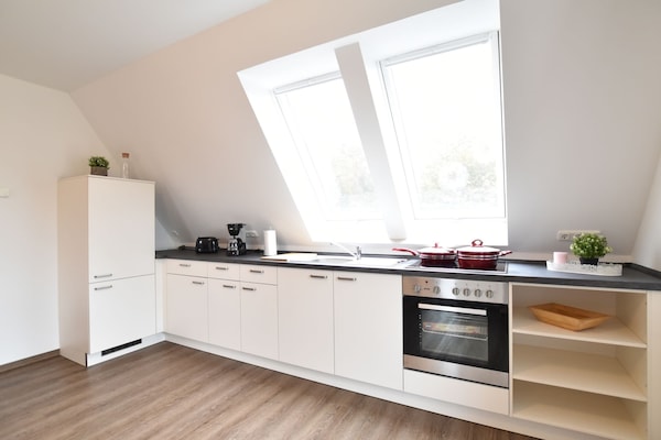 Apartemen | Dapur pribadi | Kompor, ketel listrik, dan pemanggang roti