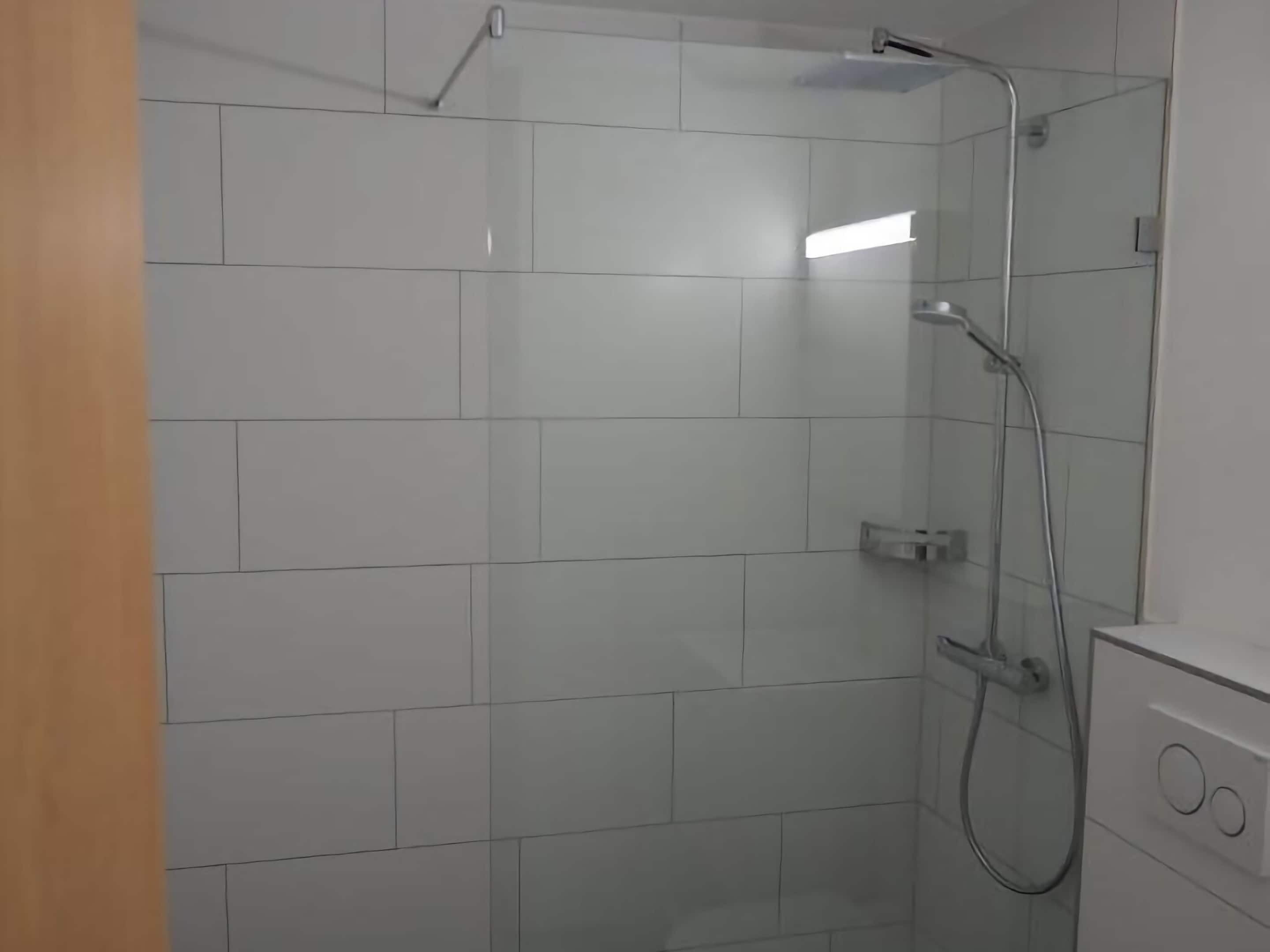 Apartment | Badezimmer