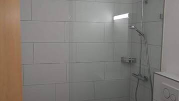 Apartment | Bathroom