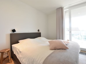 Apartamento | 3 quartos, individualmente mobiliados, roupa de cama