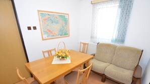 Dining - Quaint Apartment in Rokytnice nad Jizerou With Valley View (Rokytnice nad Jizerou)