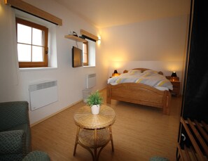 House | 3 bedrooms, individually furnished
