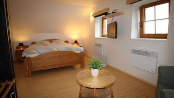 House | 3 bedrooms, individually furnished