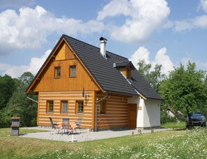 House | Exterior - Holiday Home in Roztoky U Jilemnice With Garden (Roztoky u Jilemnice)