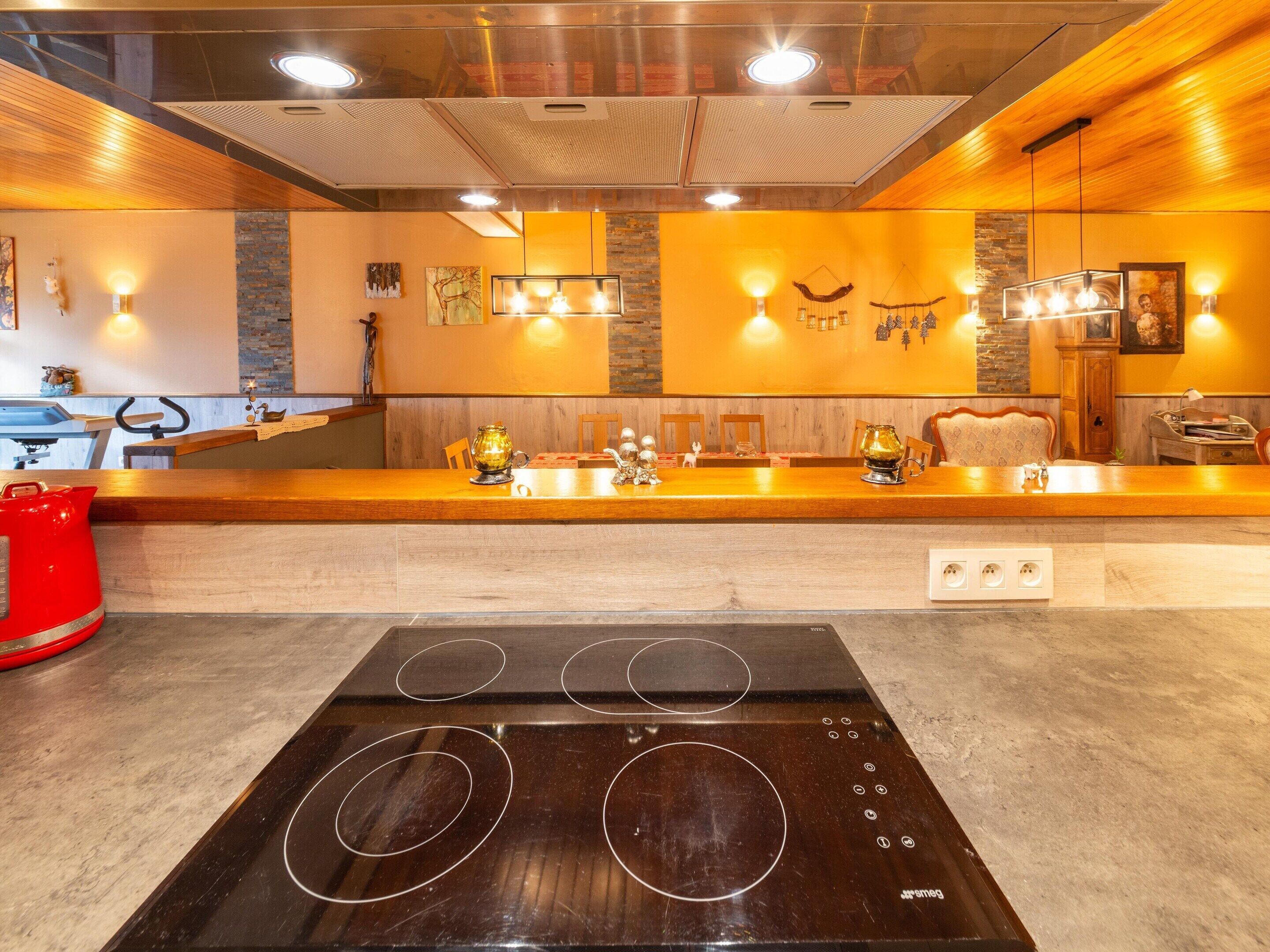 House | Private kitchen | Highchair