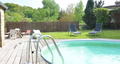 Village House With Swimming Pool, Billiards, Table Football, Ping-pong, Fitness