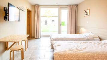 House | 4 bedrooms, individually furnished, bed sheets