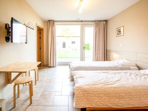 Huis | 4 slaapkamers, individueel gemeubileerd, beddengoed