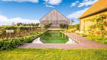 House | Bahagian luar