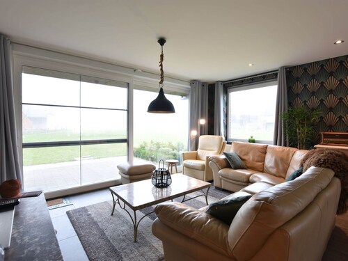 Holiday Home in Alveringem Near Beach