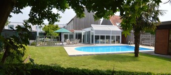 Beautiful Villa for Groups With Swimming Pool, Sauna and Wifi