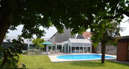 Beautiful Villa for Groups With Swimming Pool, Sauna and Wifi