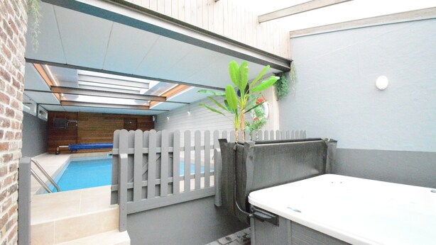 House | Spa treatment - Luxury Pool Villa in Goesnes (Ohey)
