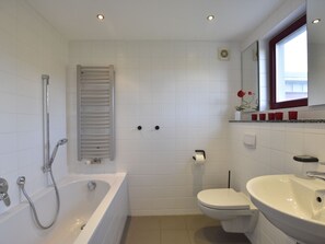 Ferienhaus | Badezimmer