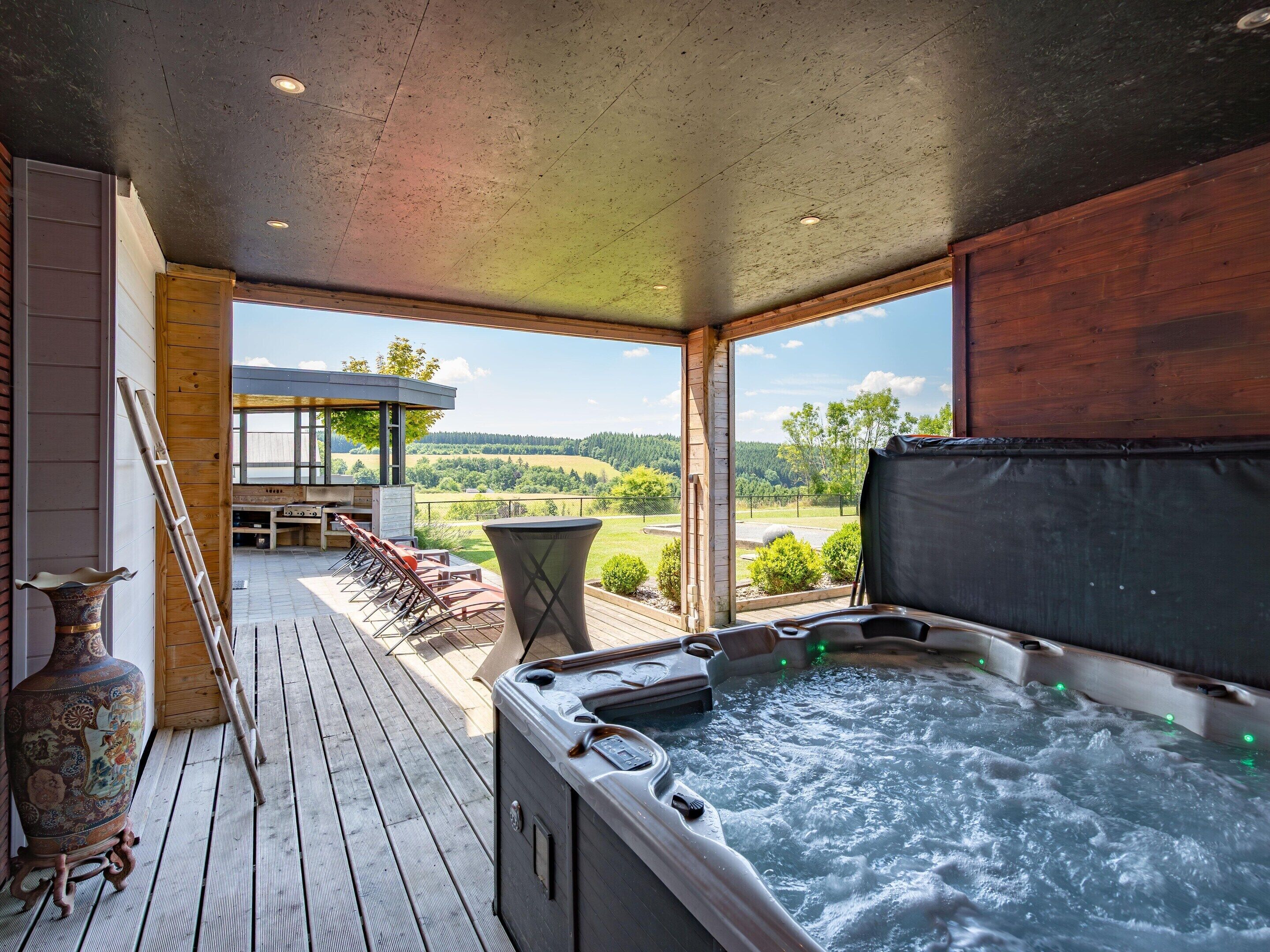 House | Terrace/patio