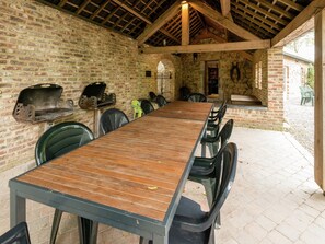 House | Balcony - Glorious Holiday Home in Wéris with Hot Tub (Durbuy)