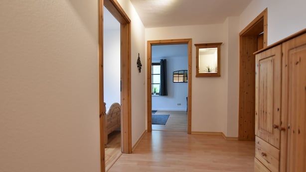 2 quartos, individualmente mobiliados