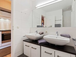 Bathroom - Spacious Apartment in Boltenhagen by the Sea (Boltenhagen)