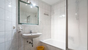 Apartemen | Kamar mandi