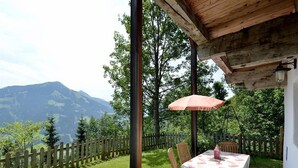 Apartment | Balcony - Splendid Apartment With Sauna, Barbecue, Terrace, Garden (Westendorf)