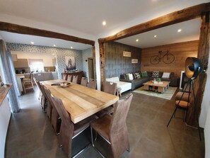 House | Dining