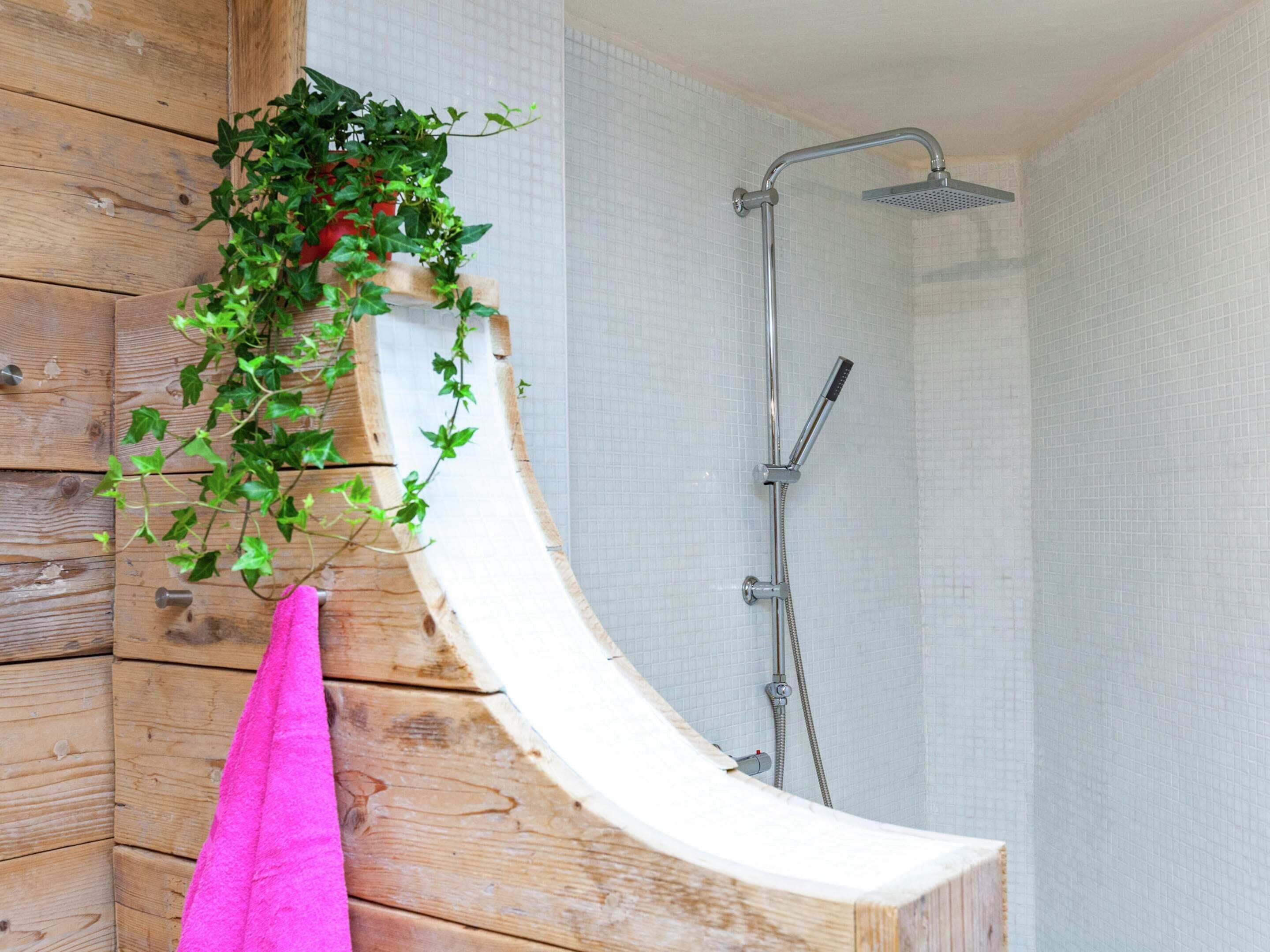 Villa | Bathroom