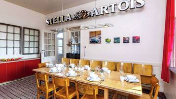 Villa | Dining