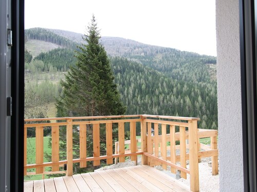 Modern Chalet With Sauna Near Ski Area in Carinthia