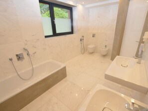 Bathroom - Modern Apartment in Lipno Near the Shore and the Ski Lift (Lipno nad Vltavou)