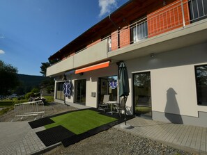 Exterior - Modern Apartment in Lipno Near the Shore and the Ski Lift (Lipno nad Vltavou)
